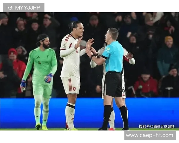 中超精彩对决本菲卡逆转里昂争议判罚引发全场热议